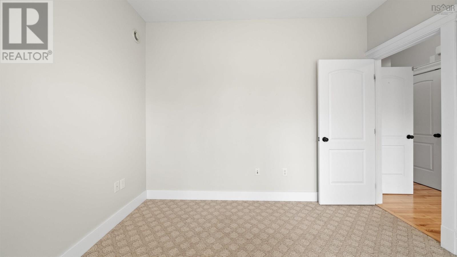 11 Kirkwood Court Property Photo 19