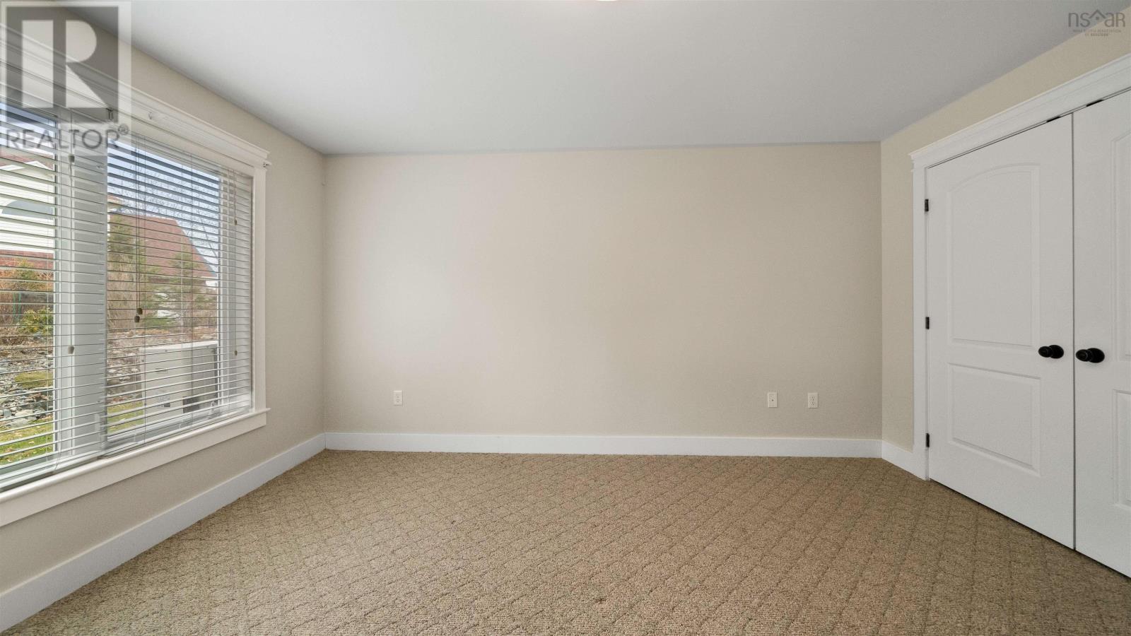 11 Kirkwood Court Property Photo 28