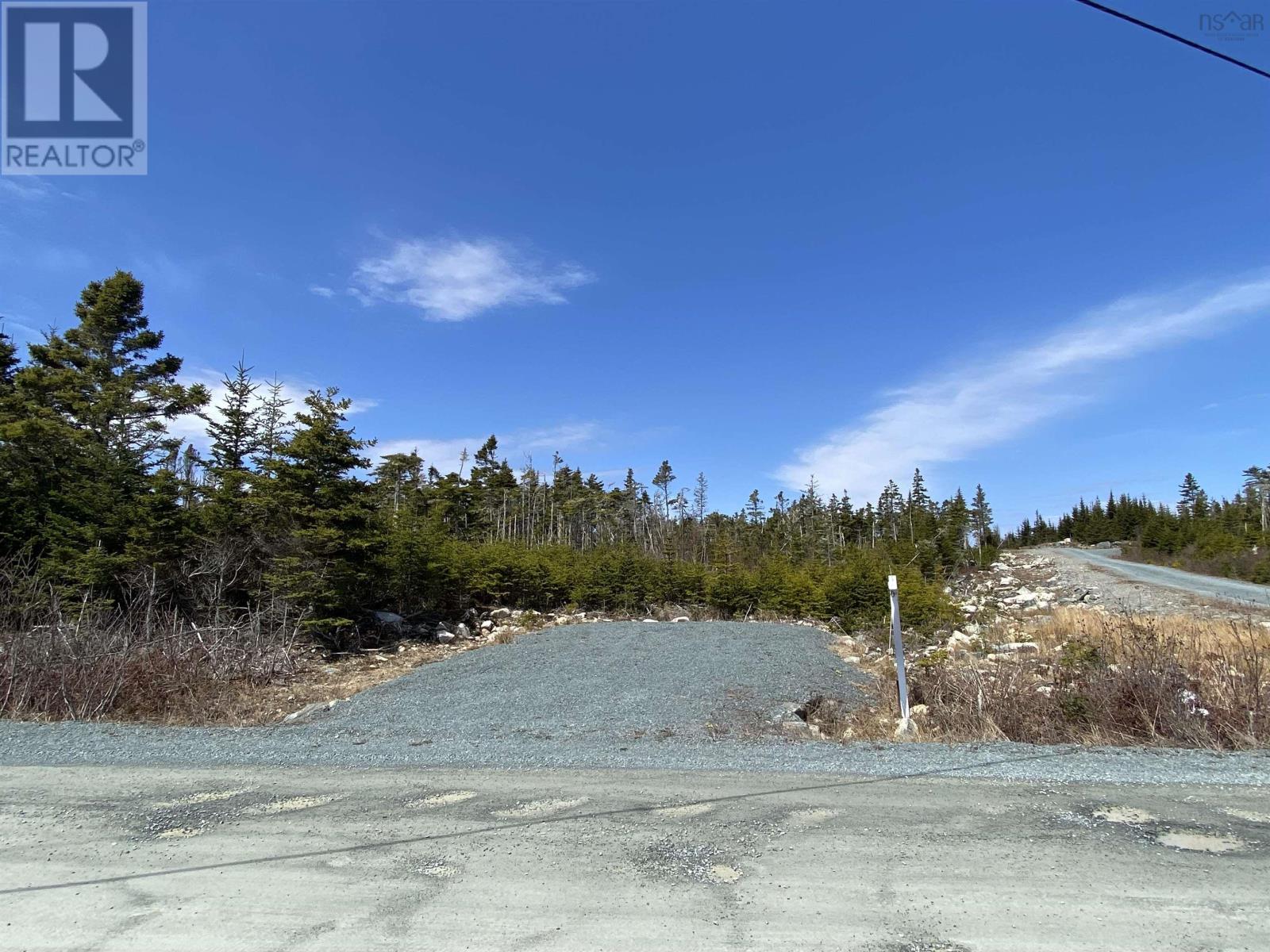 2875 Ostrea Lake Road Property Photo 2