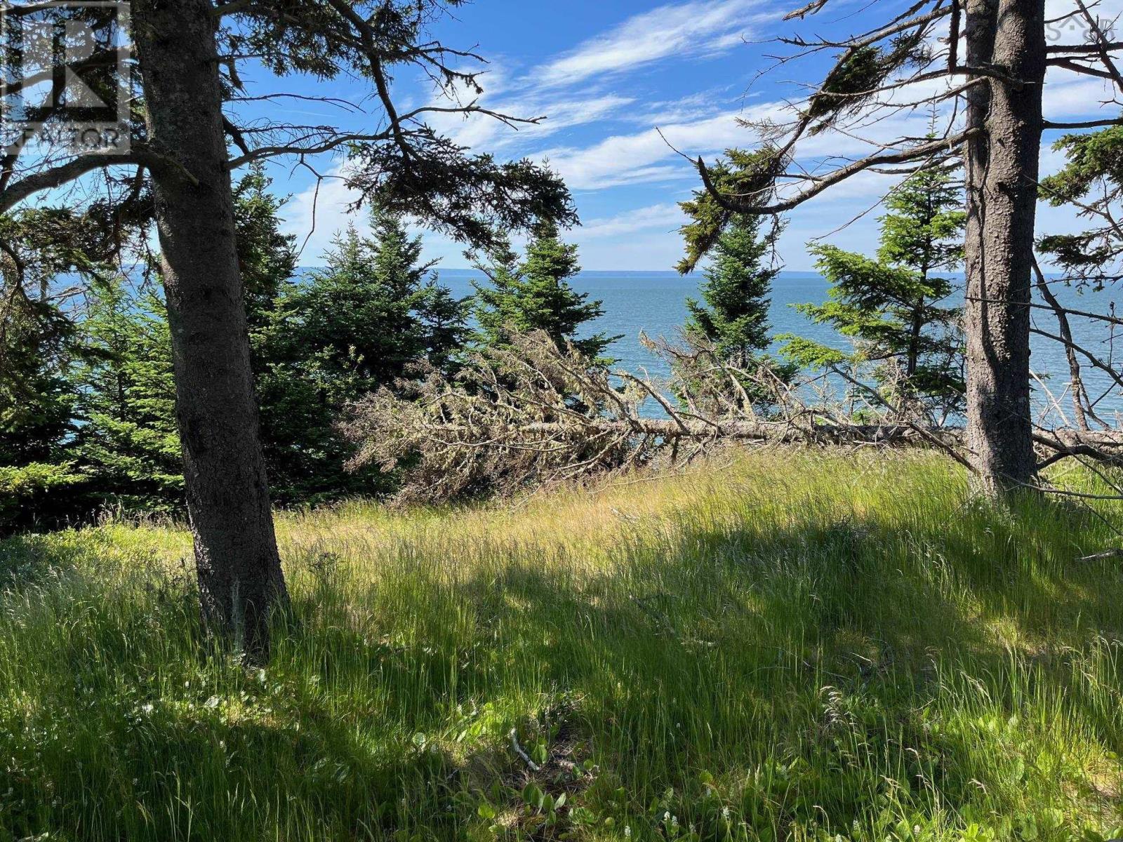 8208 Highway 209 Property Photo 1