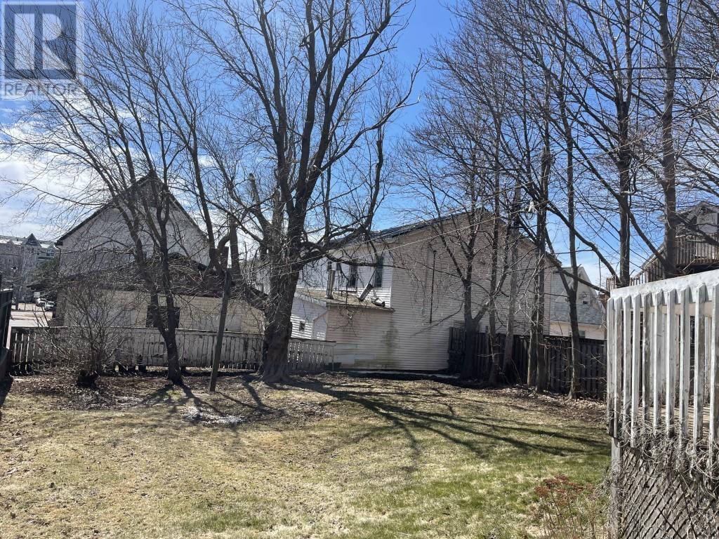 186 Hanover Street Property Photo 3