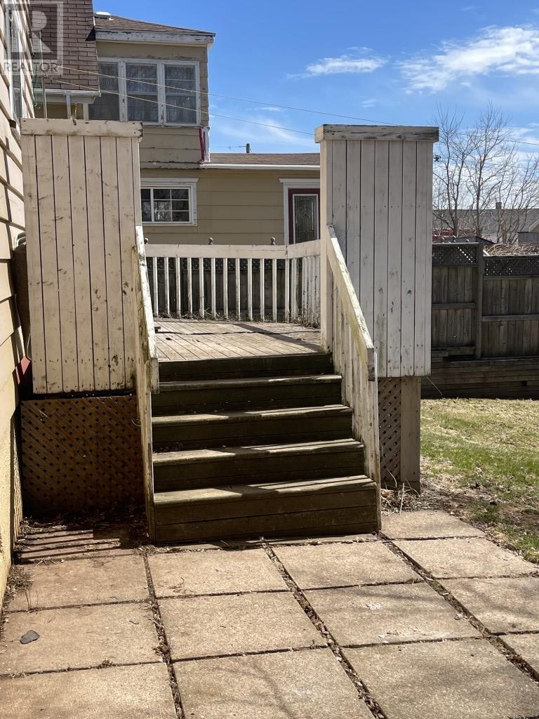 186 Hanover Street Property Photo 5