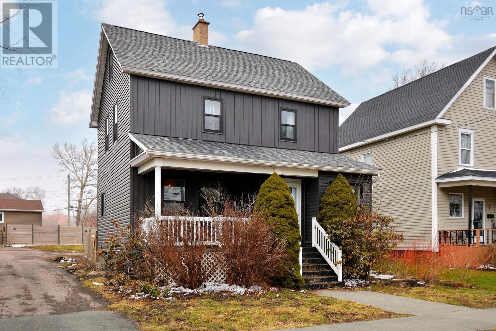 9 Catherine Street Property Photo 2