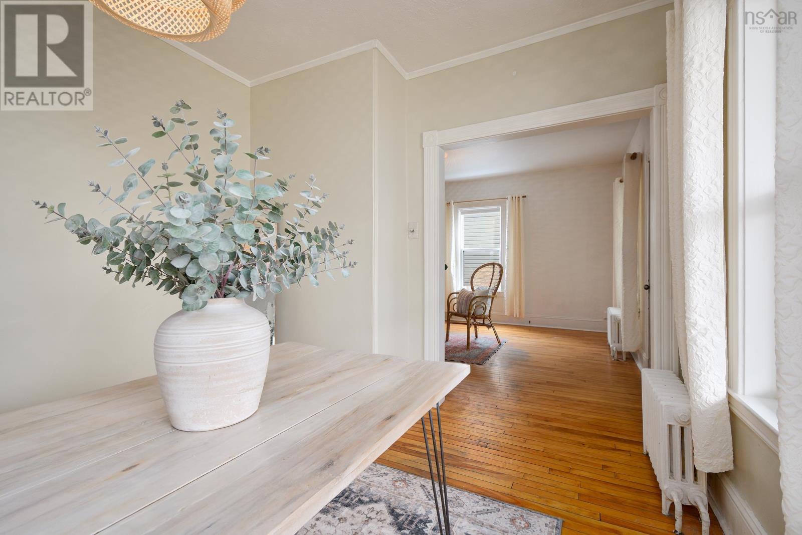9 Catherine Street Property Photo 19