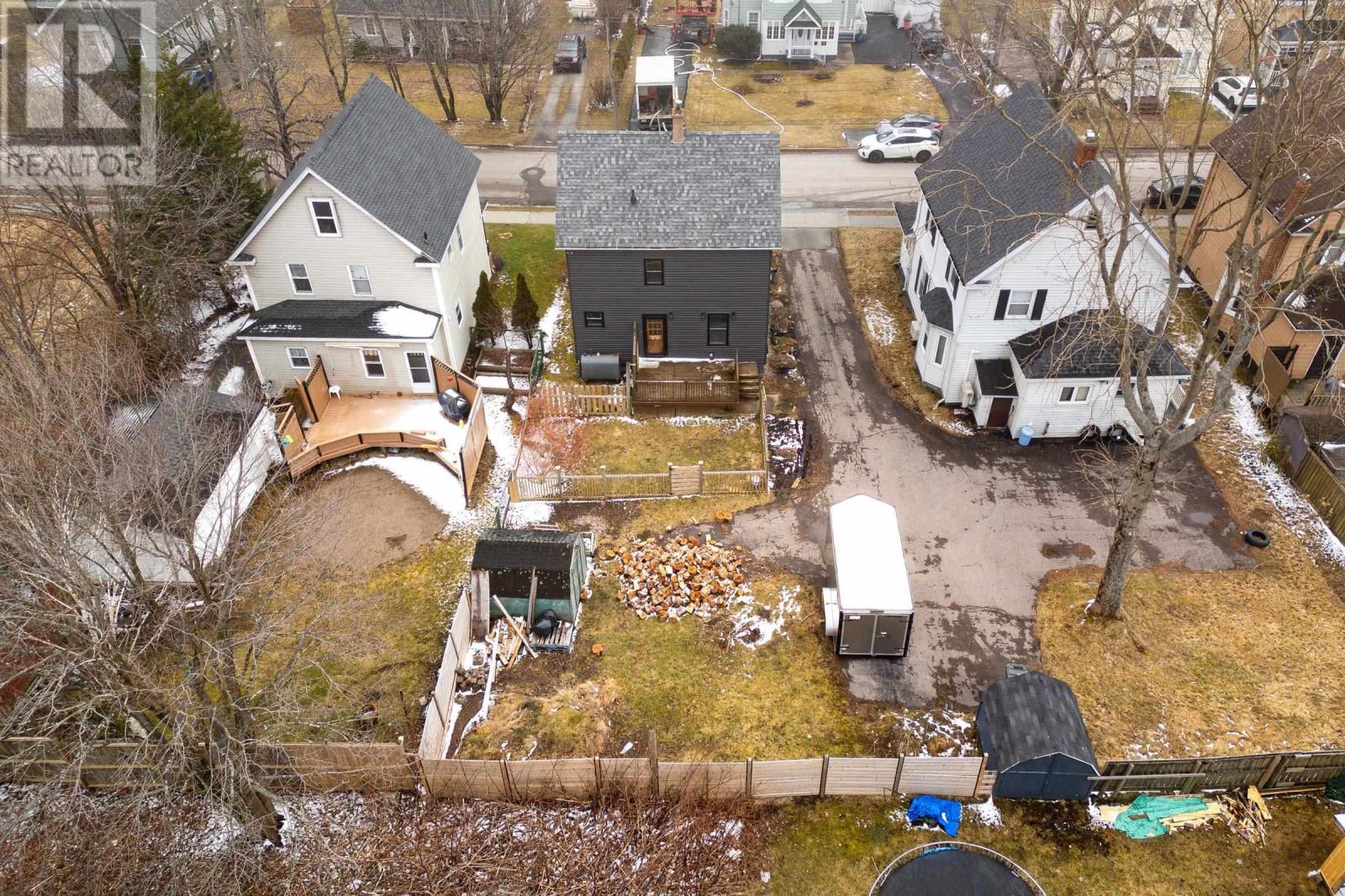 9 Catherine Street Property Photo 43