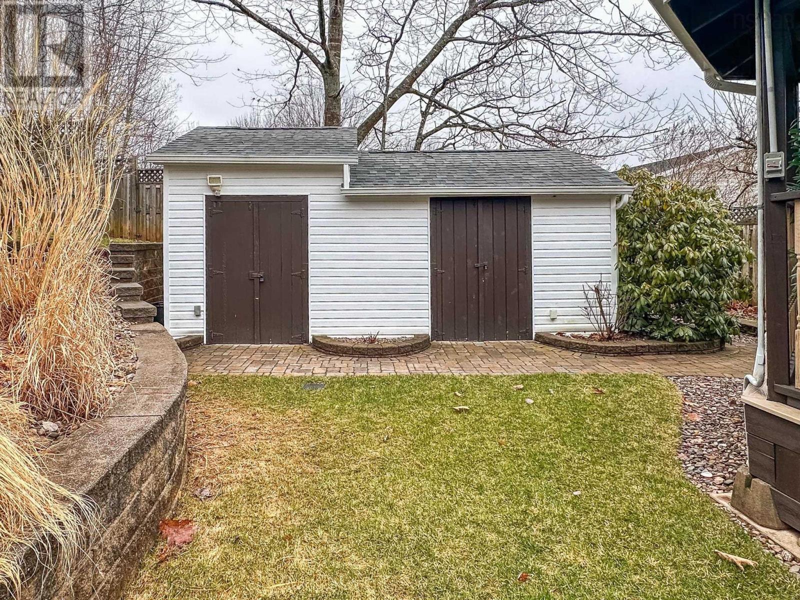 57 Alicia Boulevard Property Photo 37