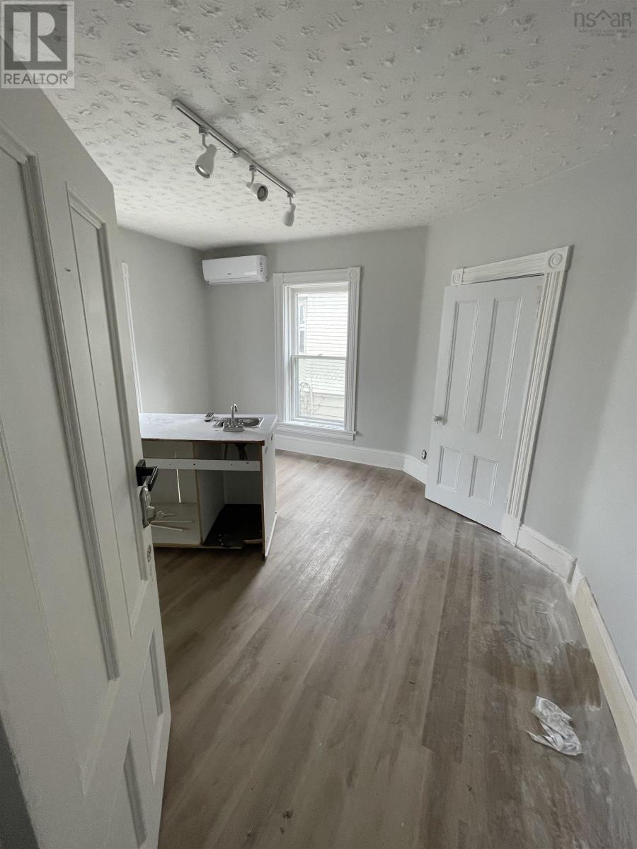 20 Dominion Street Property Photo 6