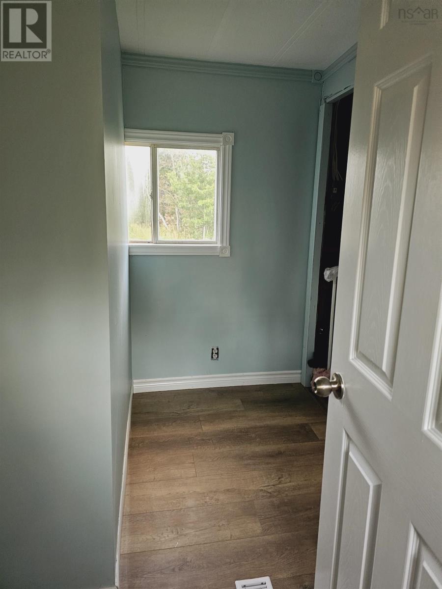 906 Point Aconi Road Property Photo 12