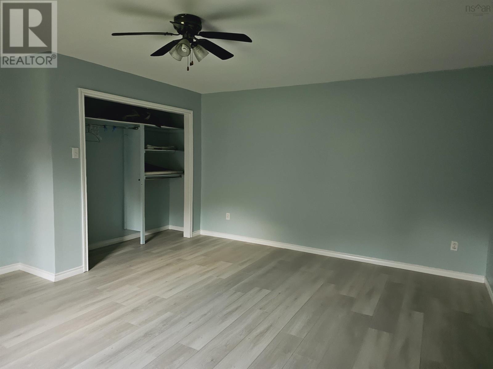 906 Point Aconi Road Property Photo 16