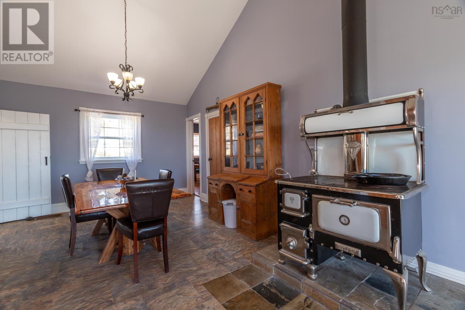 8831 St. Croix Cove Road Property Photo 21