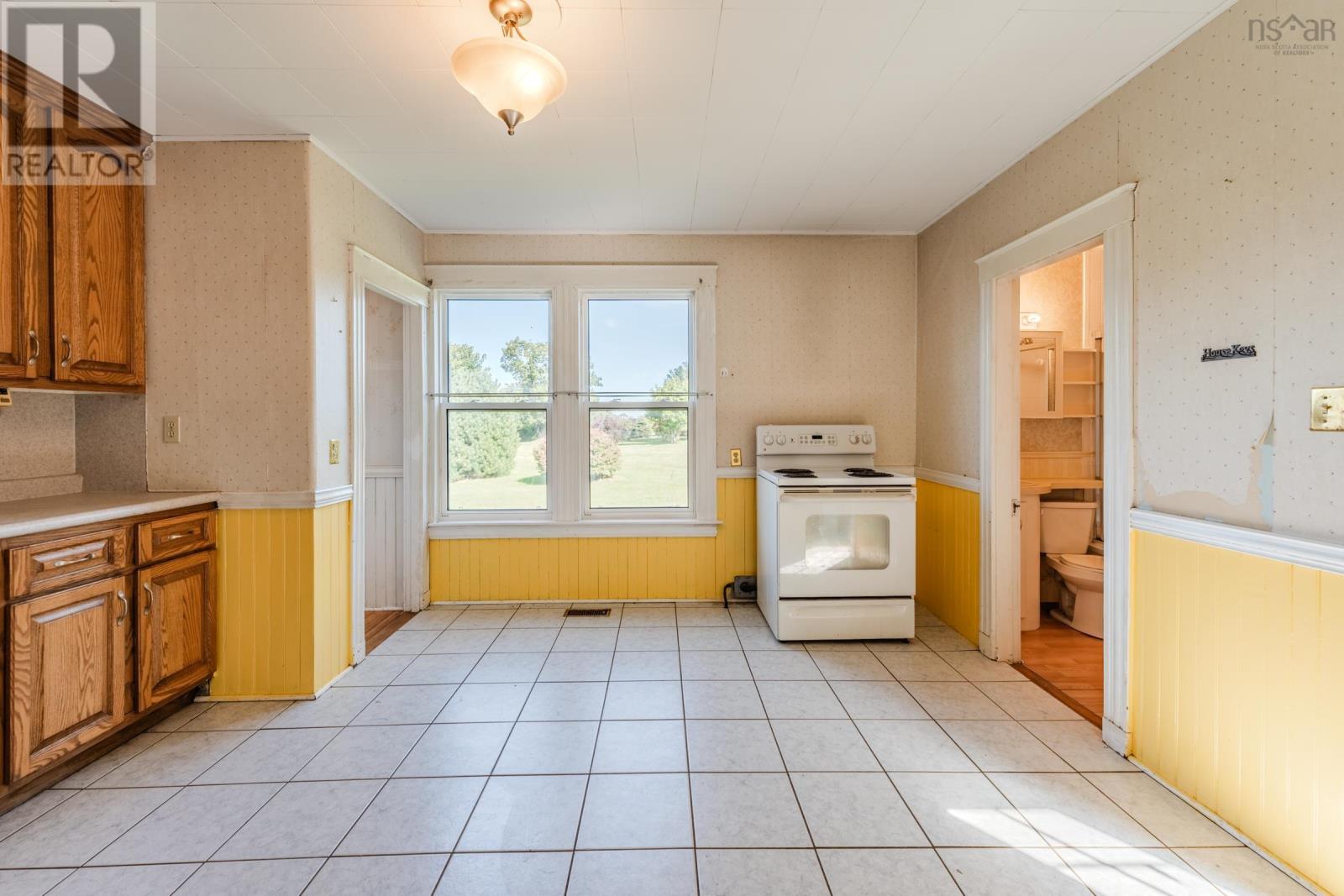 8838 Highway 1 Property Photo 18