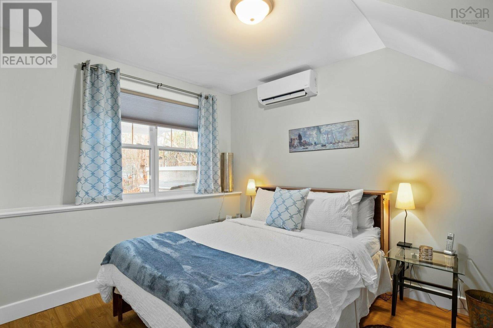 121 Duke Street Property Photo 11