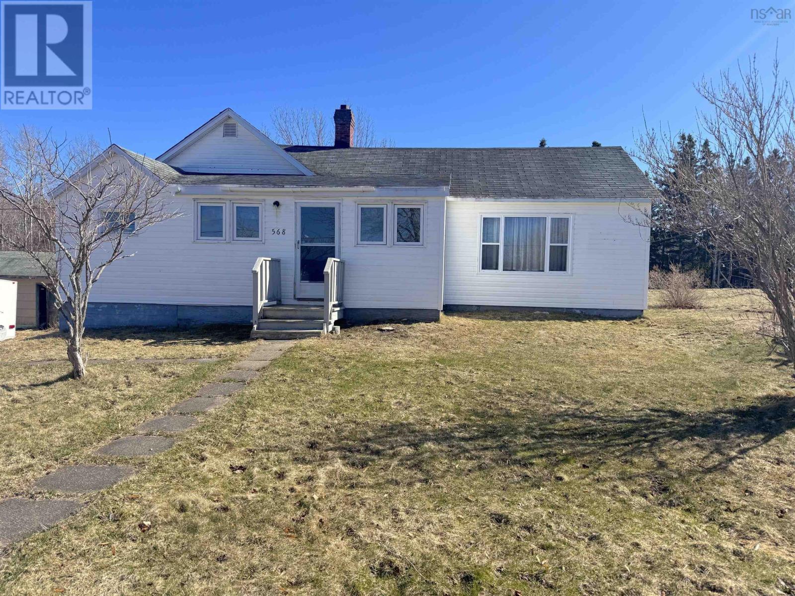 568 Dingwall Road Property Photo 1