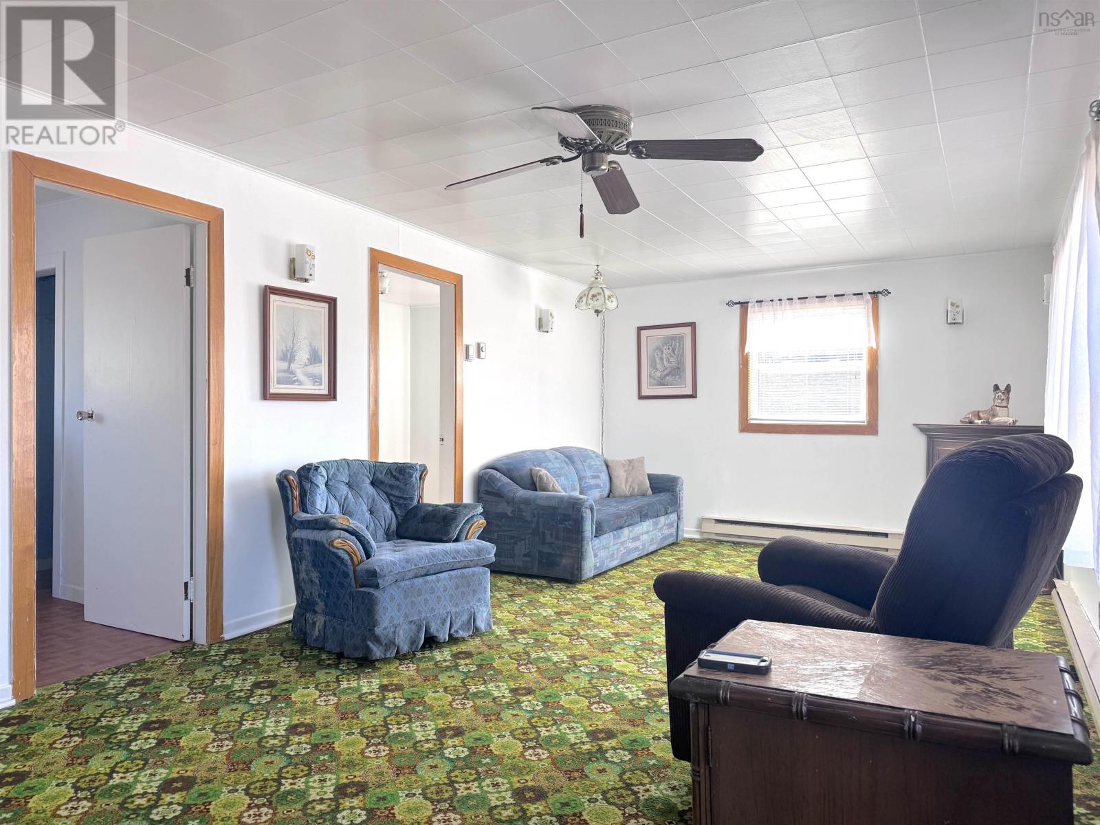 568 Dingwall Road Property Photo 4