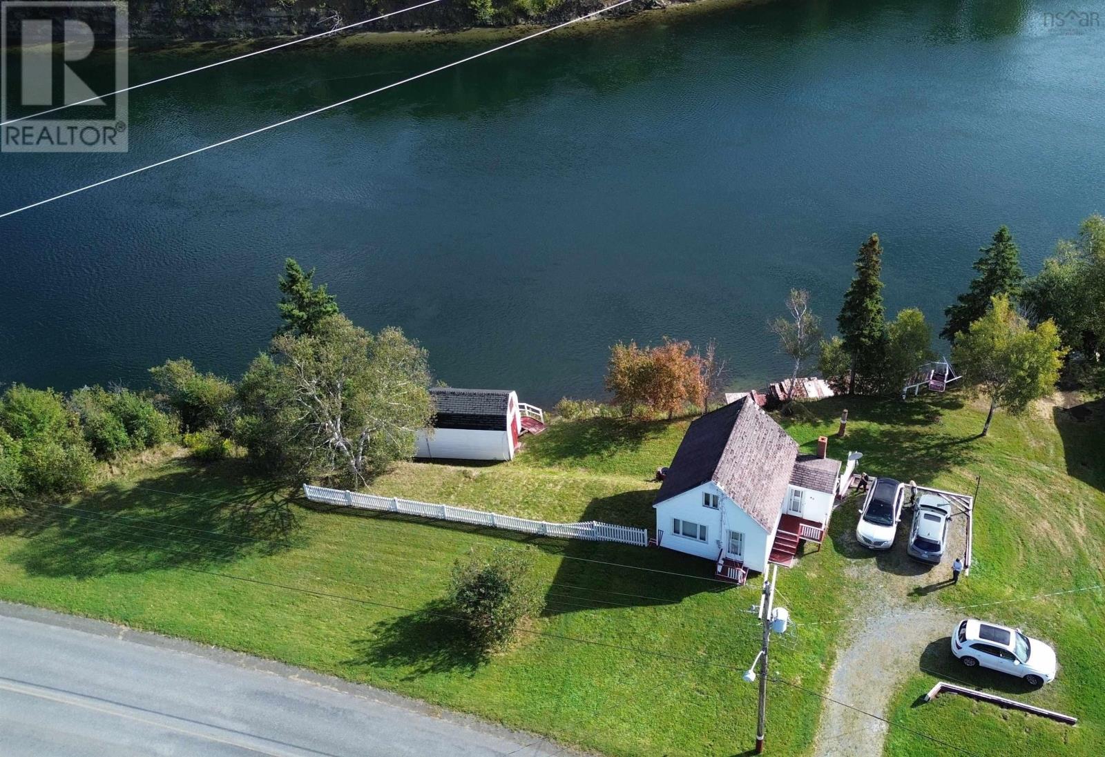 48 Point Aconi Road Property Photo 3