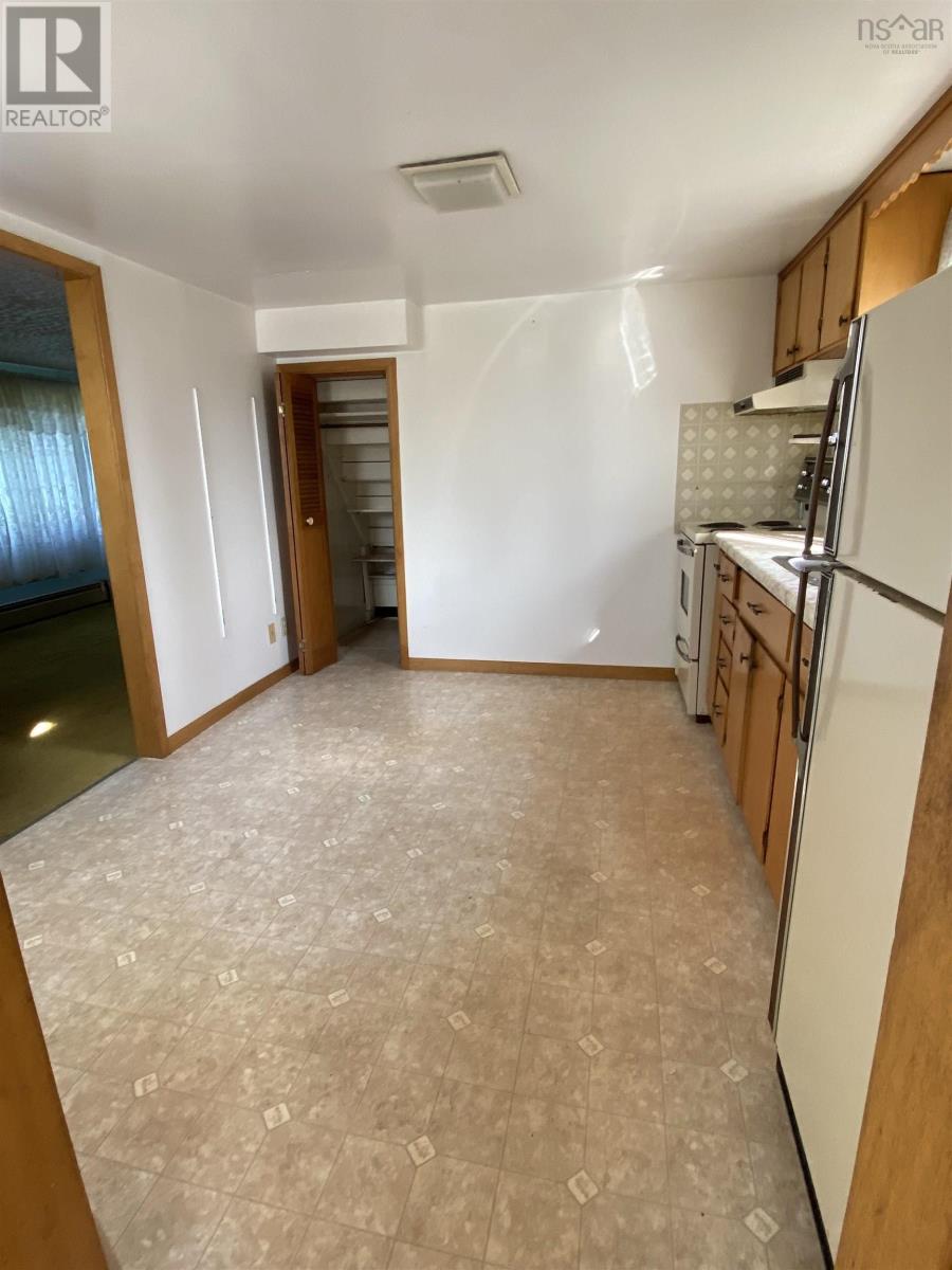 48 Point Aconi Road Property Photo 11