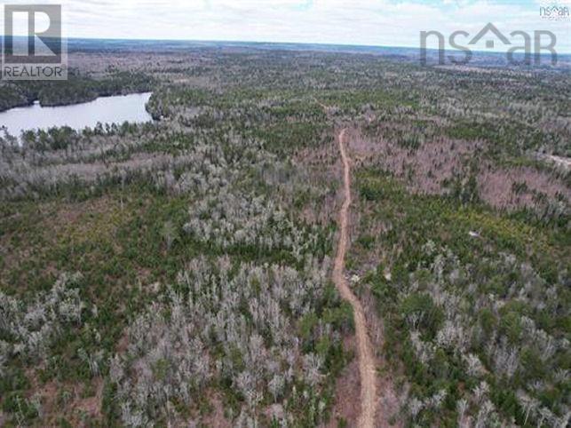 Baillie Lake Road Property Photo 3