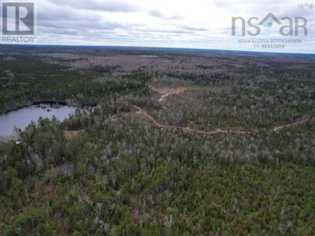 Baillie Lake Road Property Photo 5