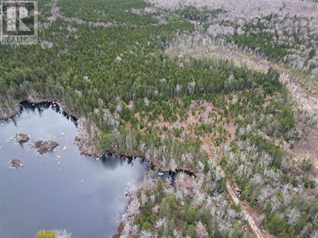Baillie Lake Road Property Photo 7
