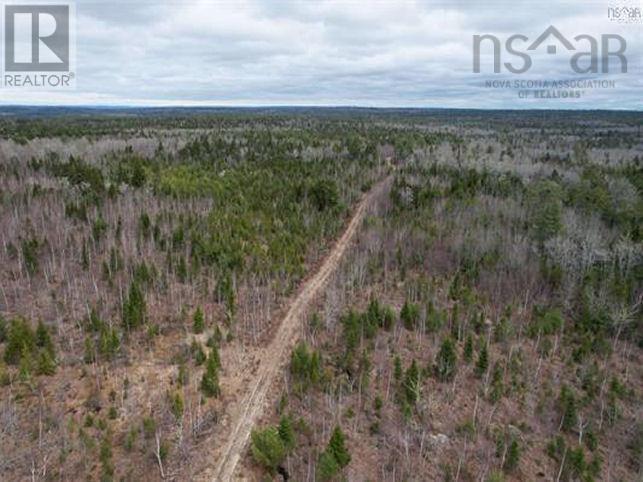 Baillie Lake Road Property Photo 12