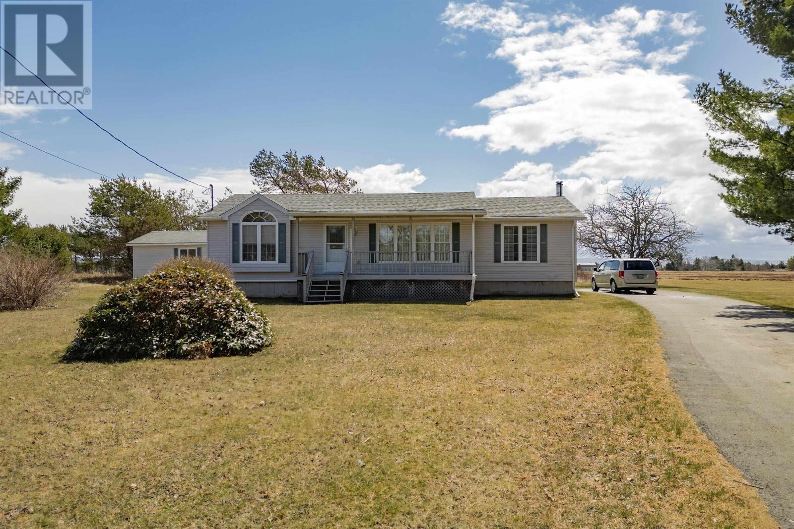 10216 Highway 209 Property Photo 1