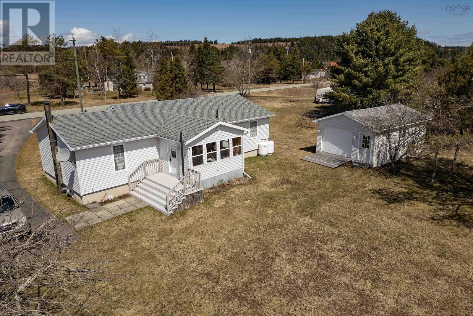 10216 Highway 209 Property Photo 5
