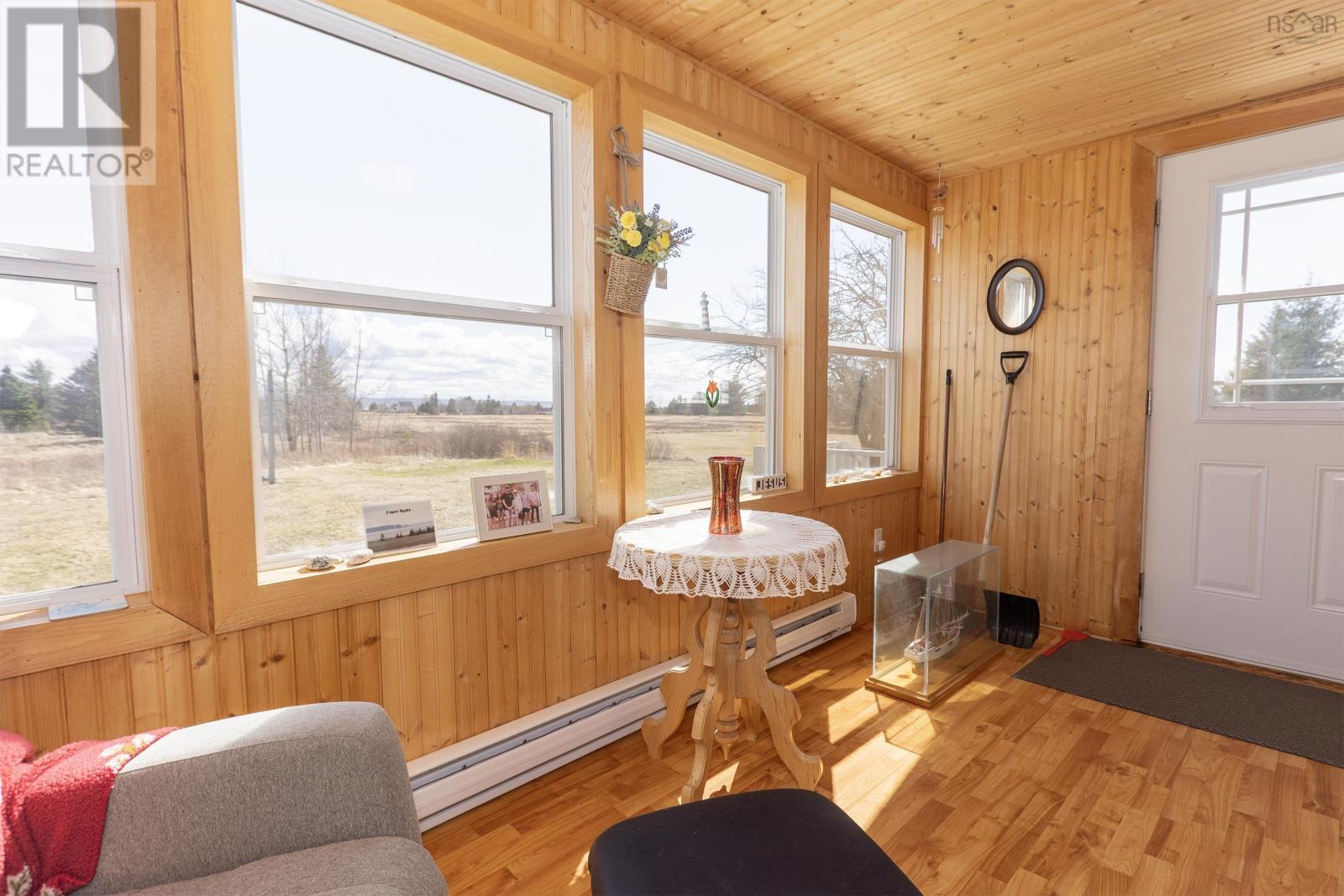 10216 Highway 209 Property Photo 9