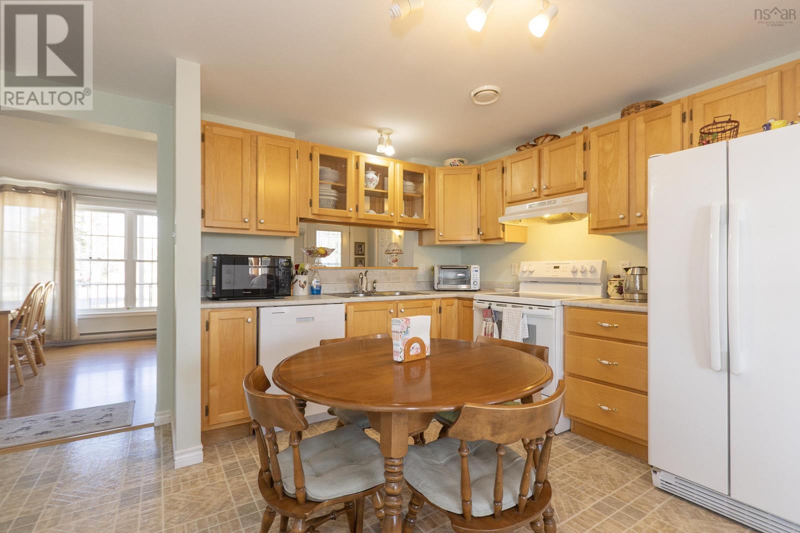 10216 Highway 209 Property Photo 11