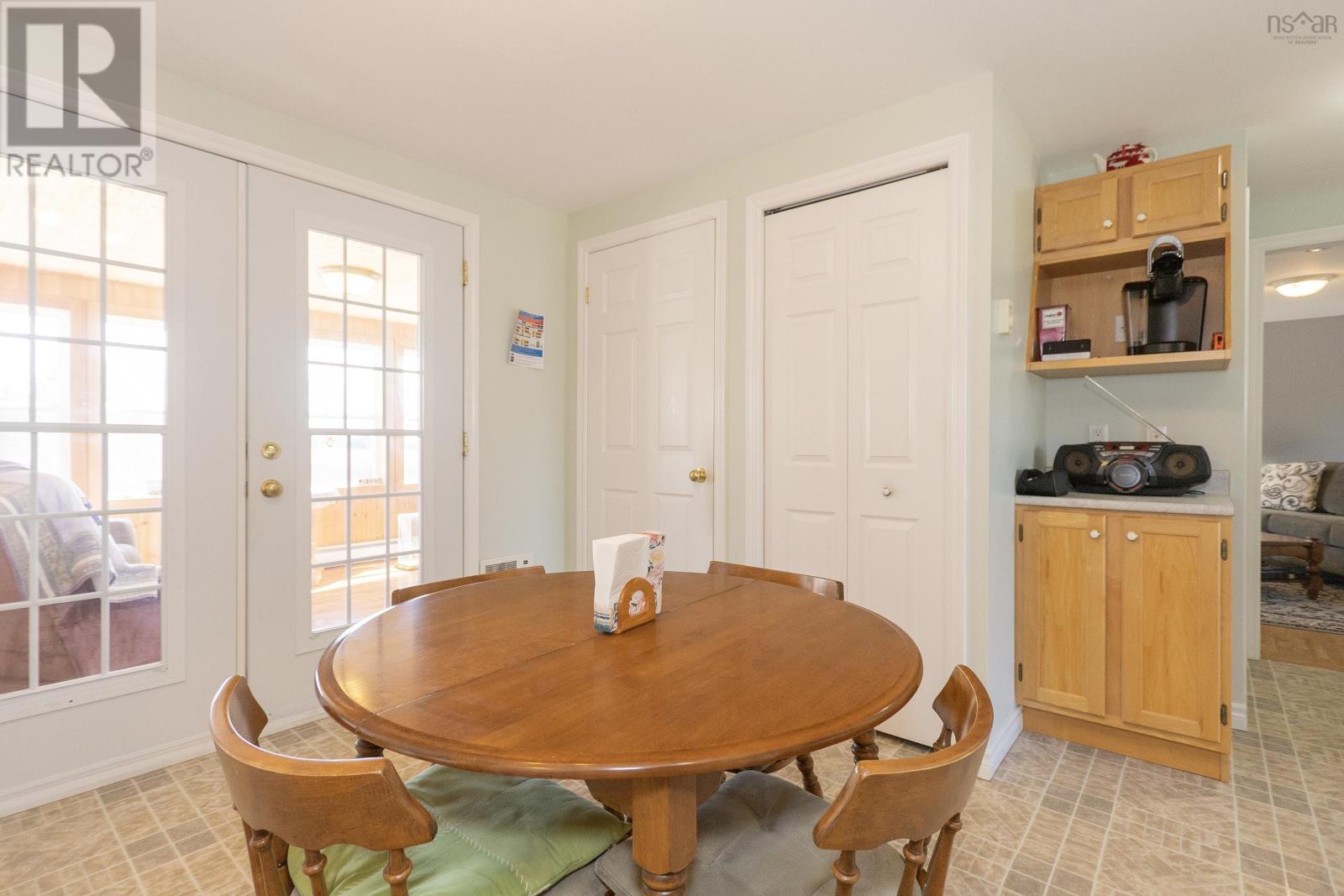 10216 Highway 209 Property Photo 13