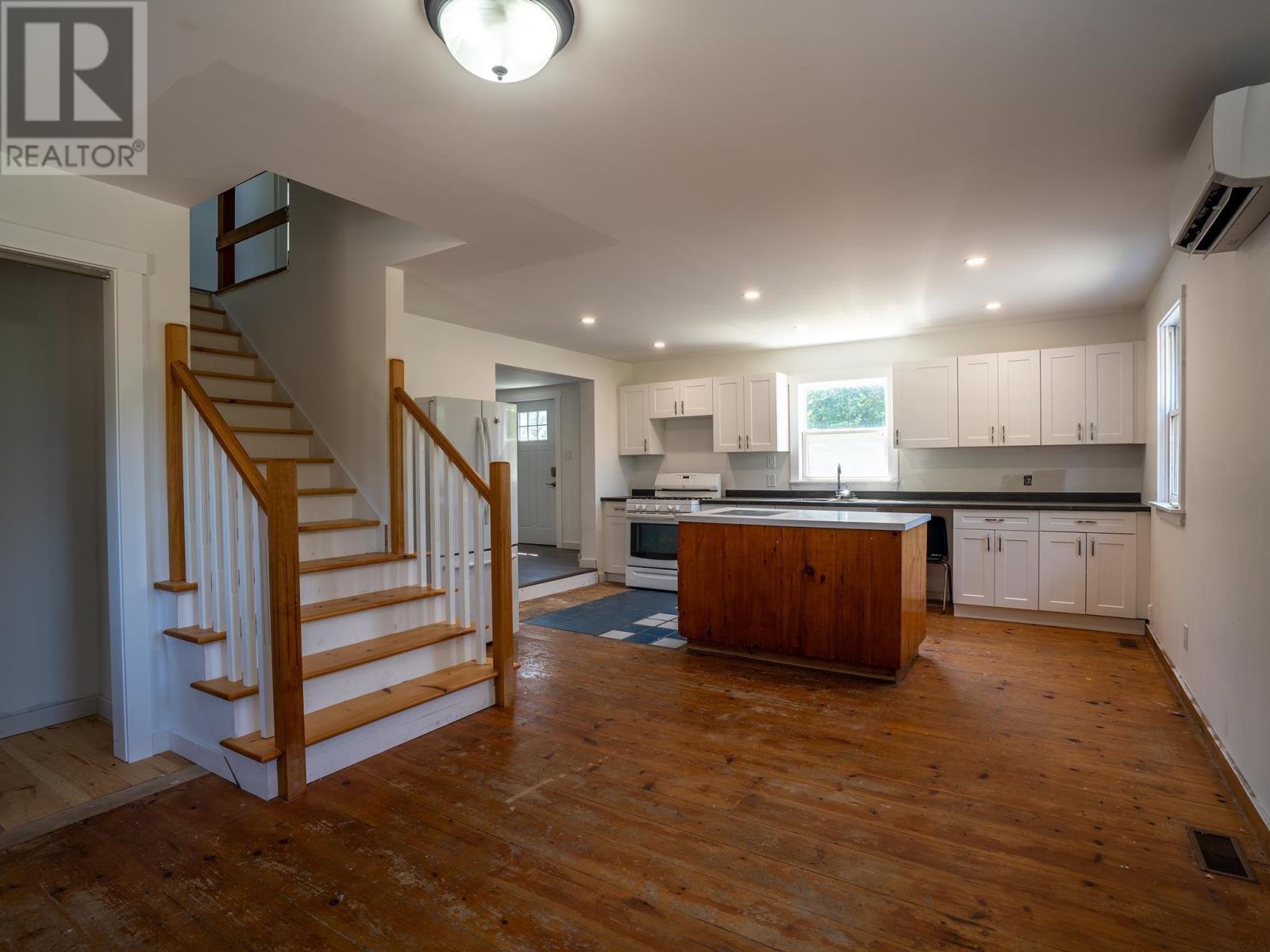 1288 Callbeck Property Photo 4