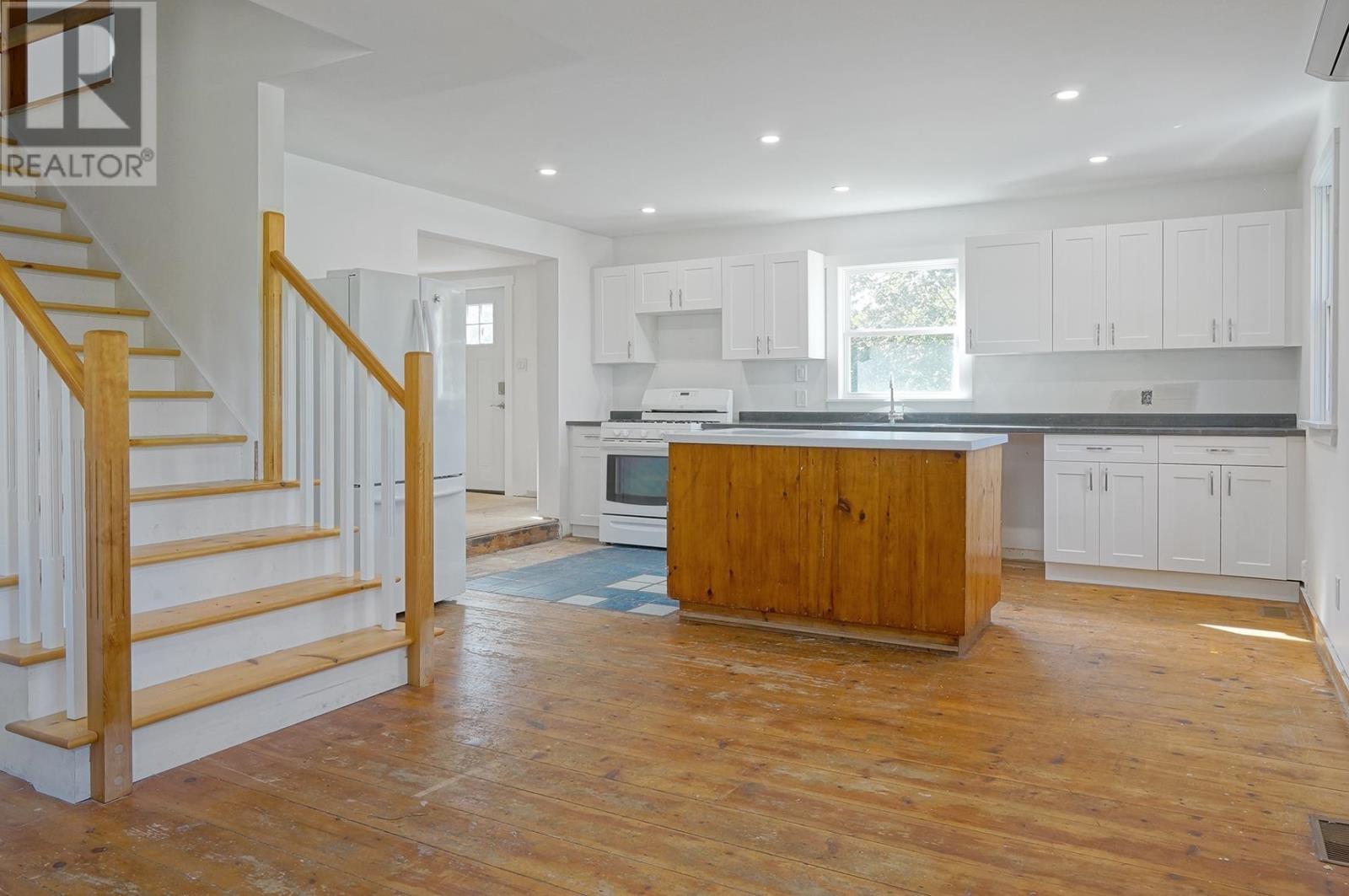 1288 Callbeck Property Photo 5