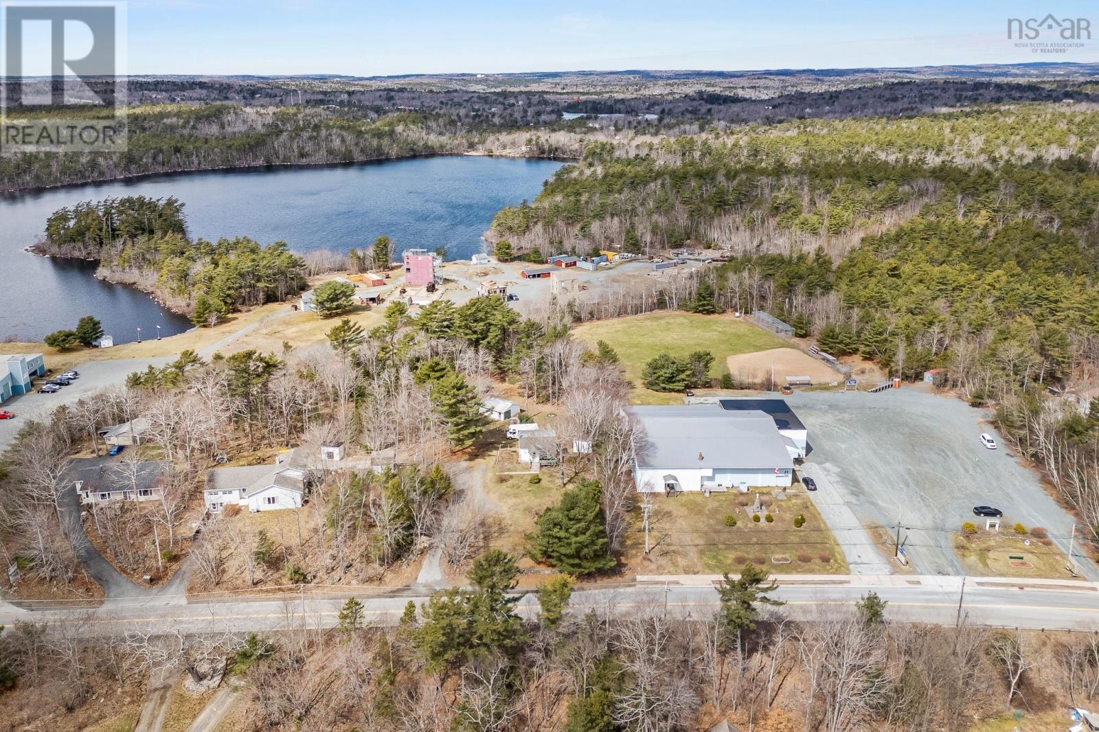 2222 Rocky Lake Drive Property Photo 8