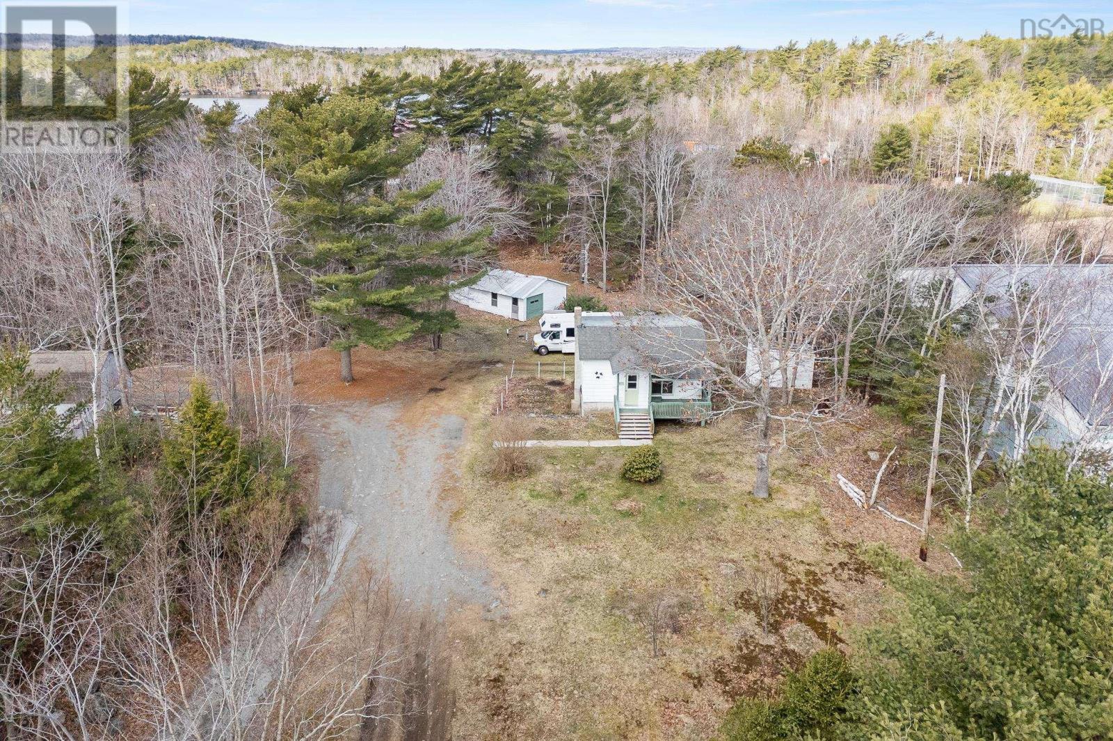 2222 Rocky Lake Drive Property Photo 9