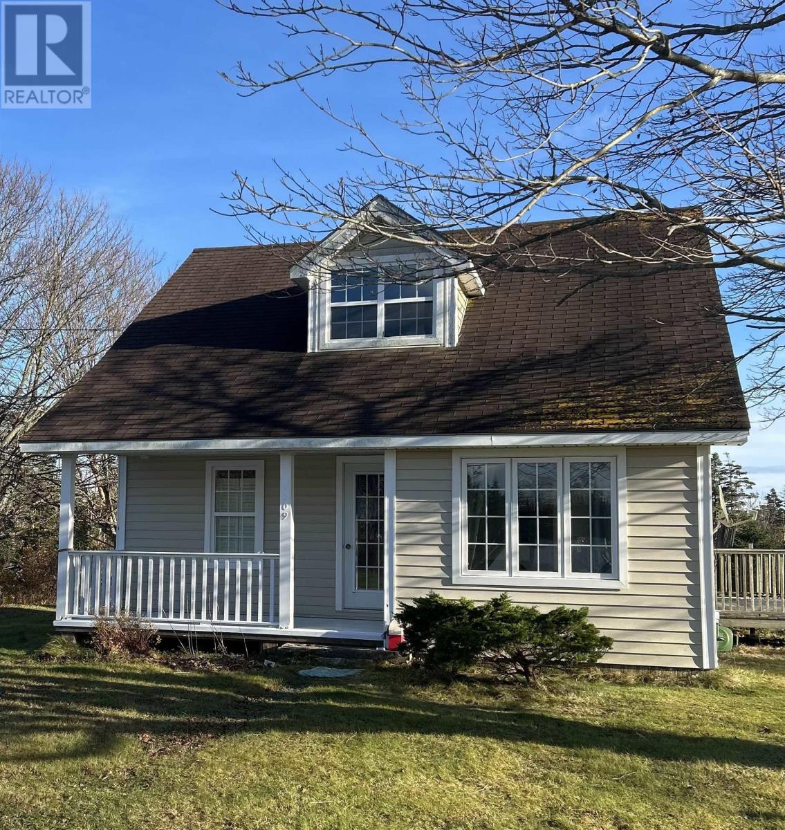 1209 Stoney Island
