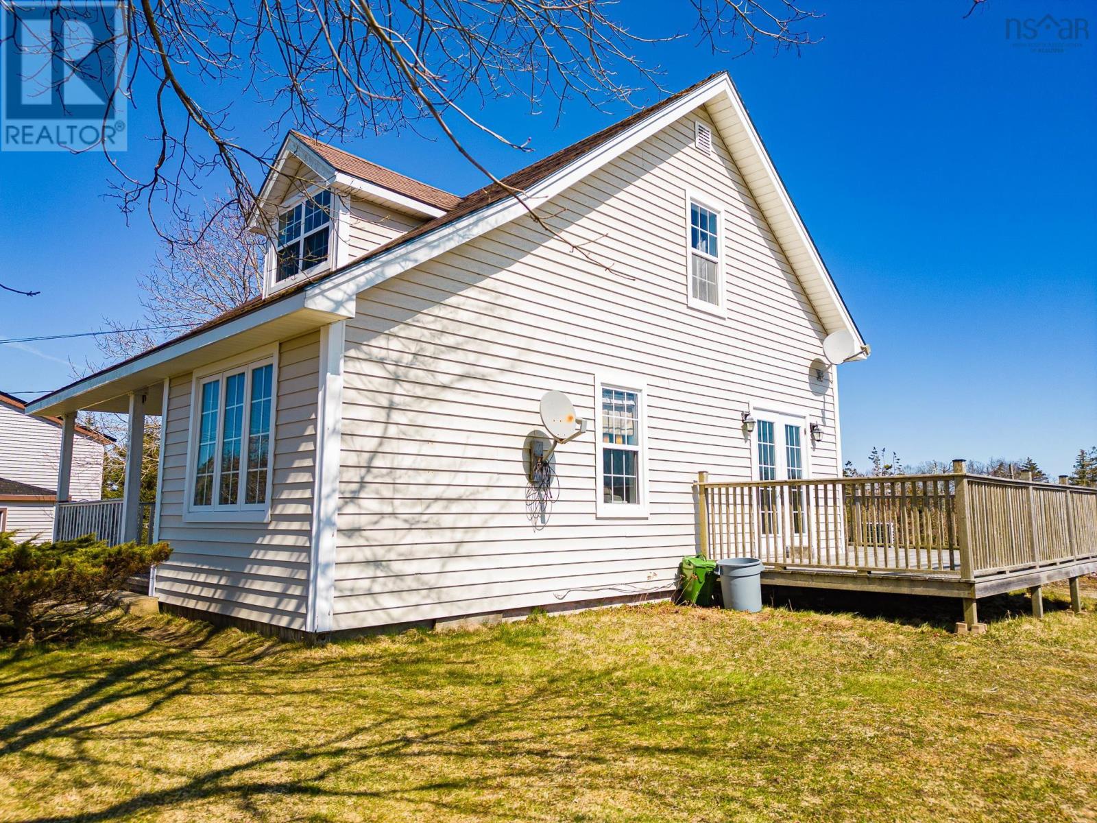 1209 Stoney Island Property Photo 5