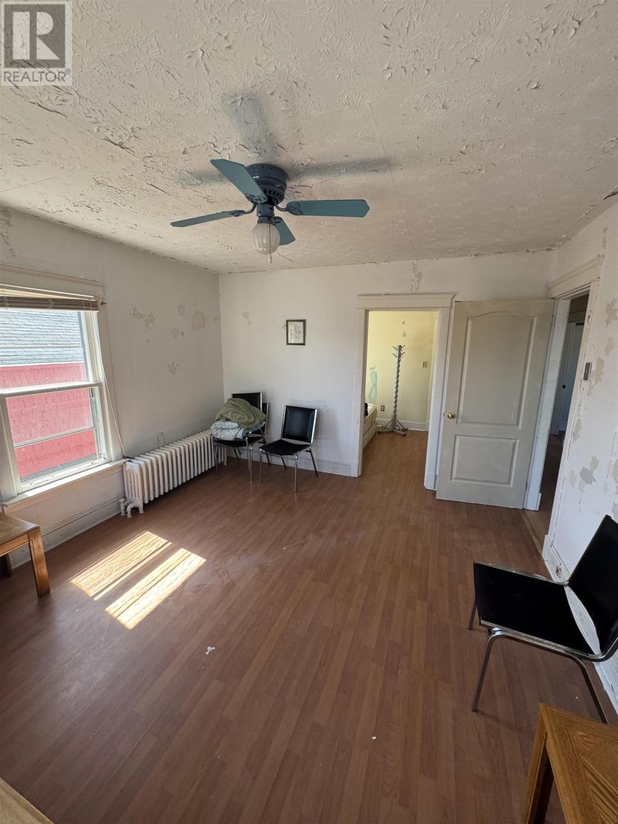9386 Main Street Property Photo 10