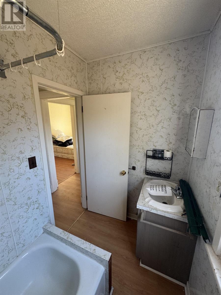 9386 Main Street Property Photo 17