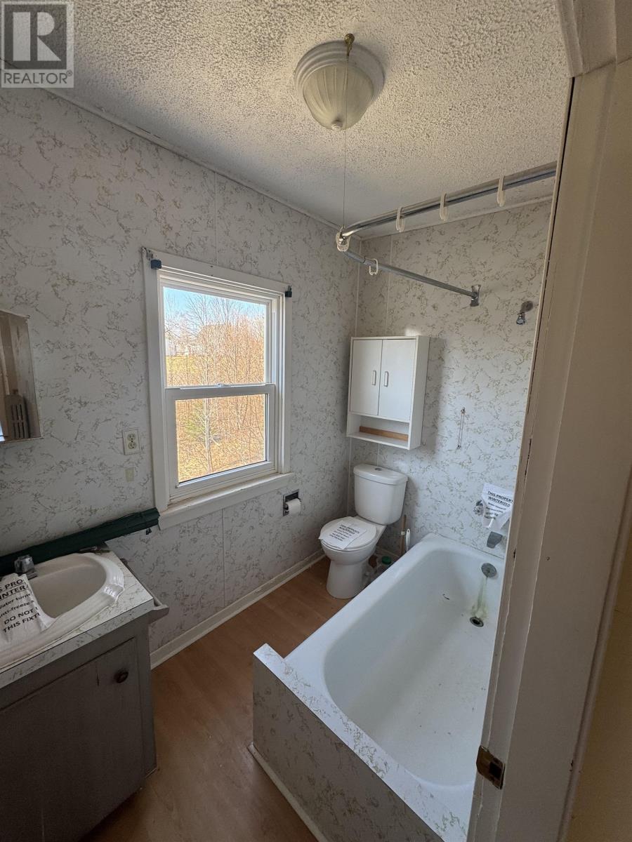9386 Main Street Property Photo 18