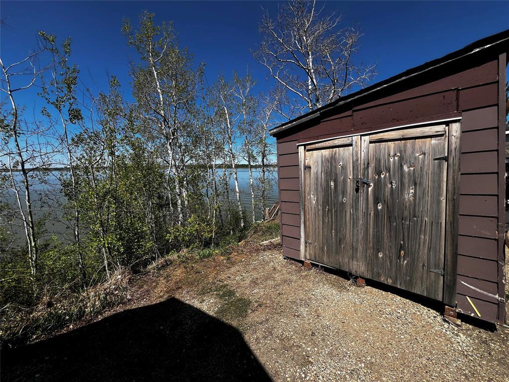 45 Lakeview Road Property Photo 2