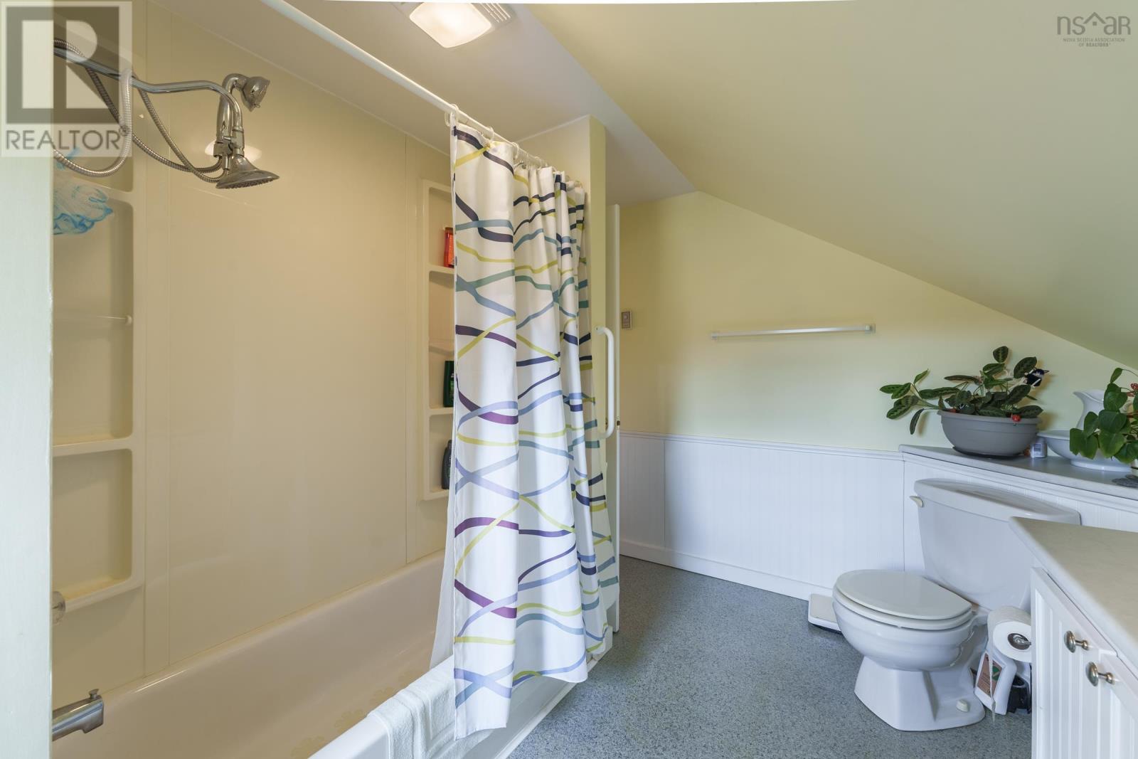 9030 Highway 101 Property Photo 26