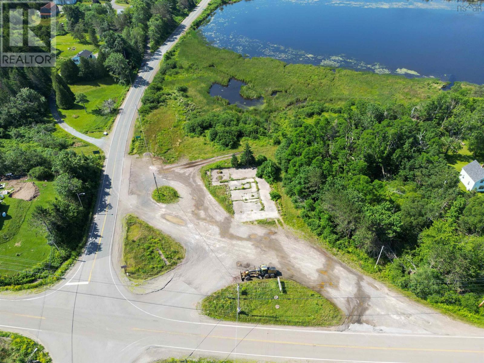 1056 Highway 276 Property Photo 3