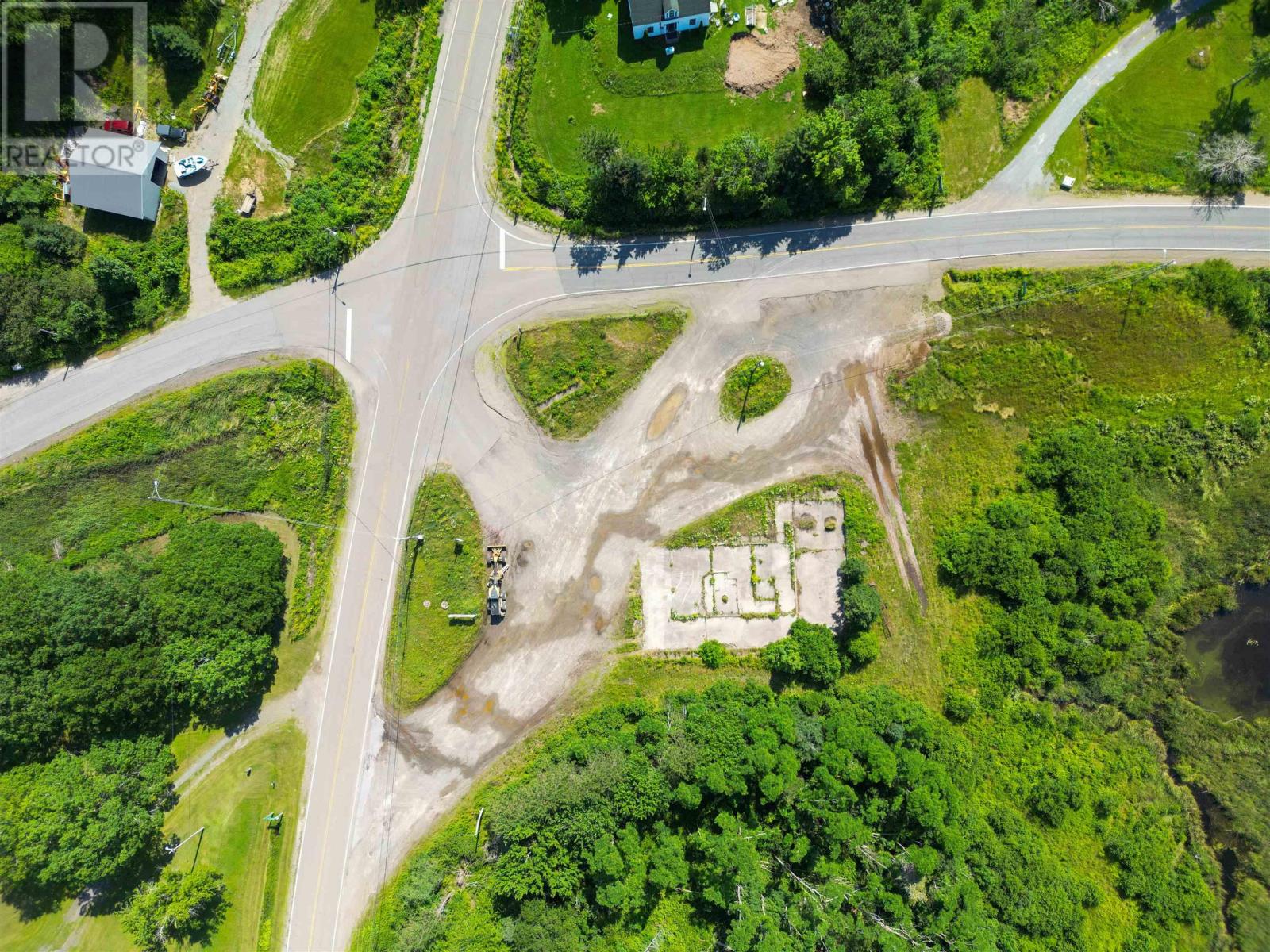 1056 Highway 276 Property Photo 5