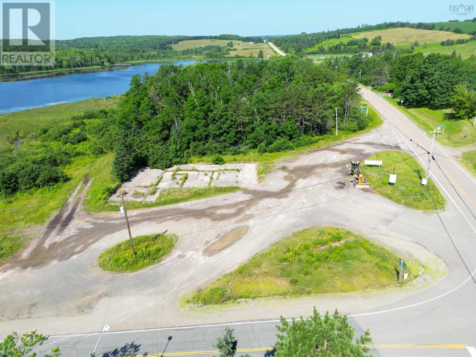 1056 Highway 276 Property Photo 6