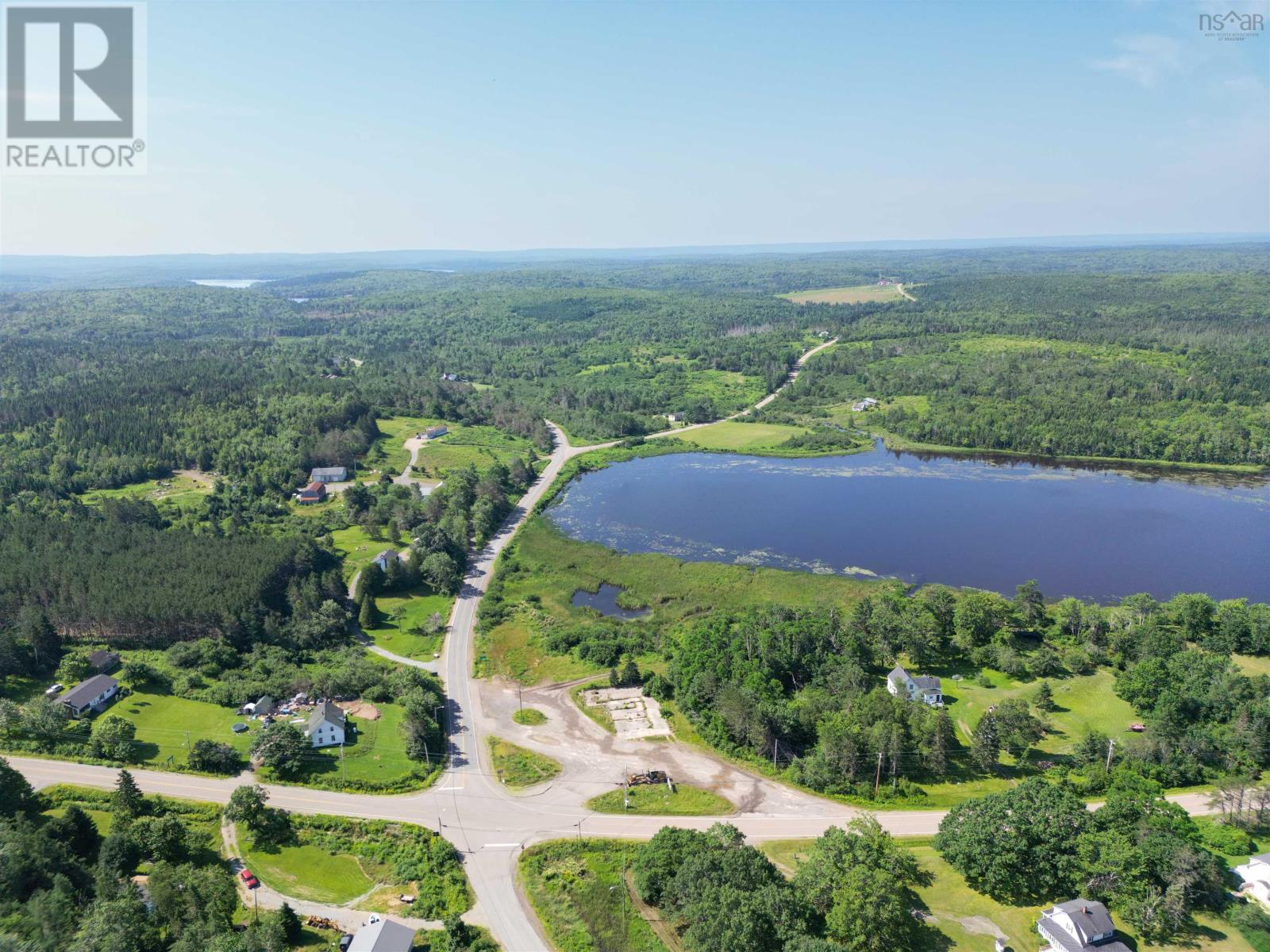 1056 Highway 276 Property Photo 8