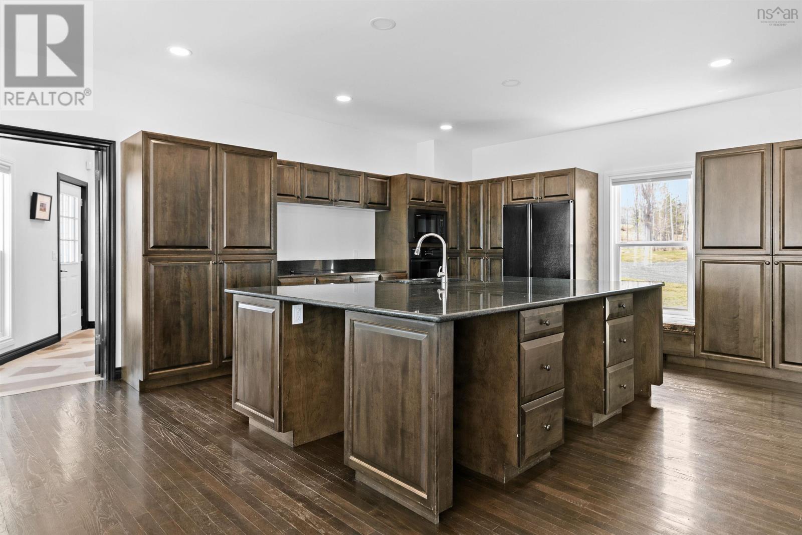 5293 Little Harbour Road Property Photo 14
