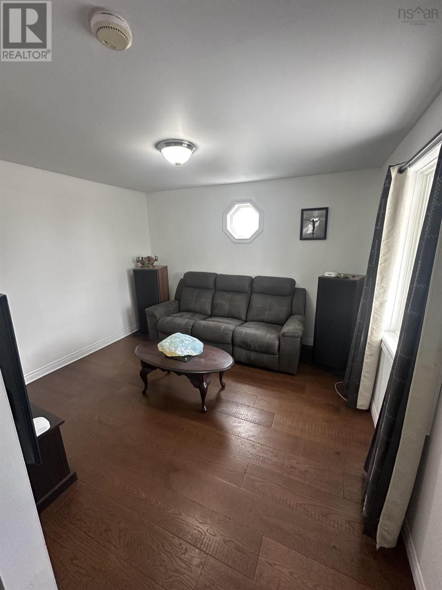 11 Viewville Street Property Photo 4