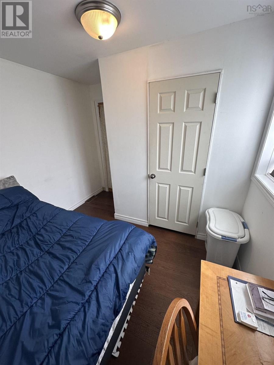 11 Viewville Street Property Photo 8