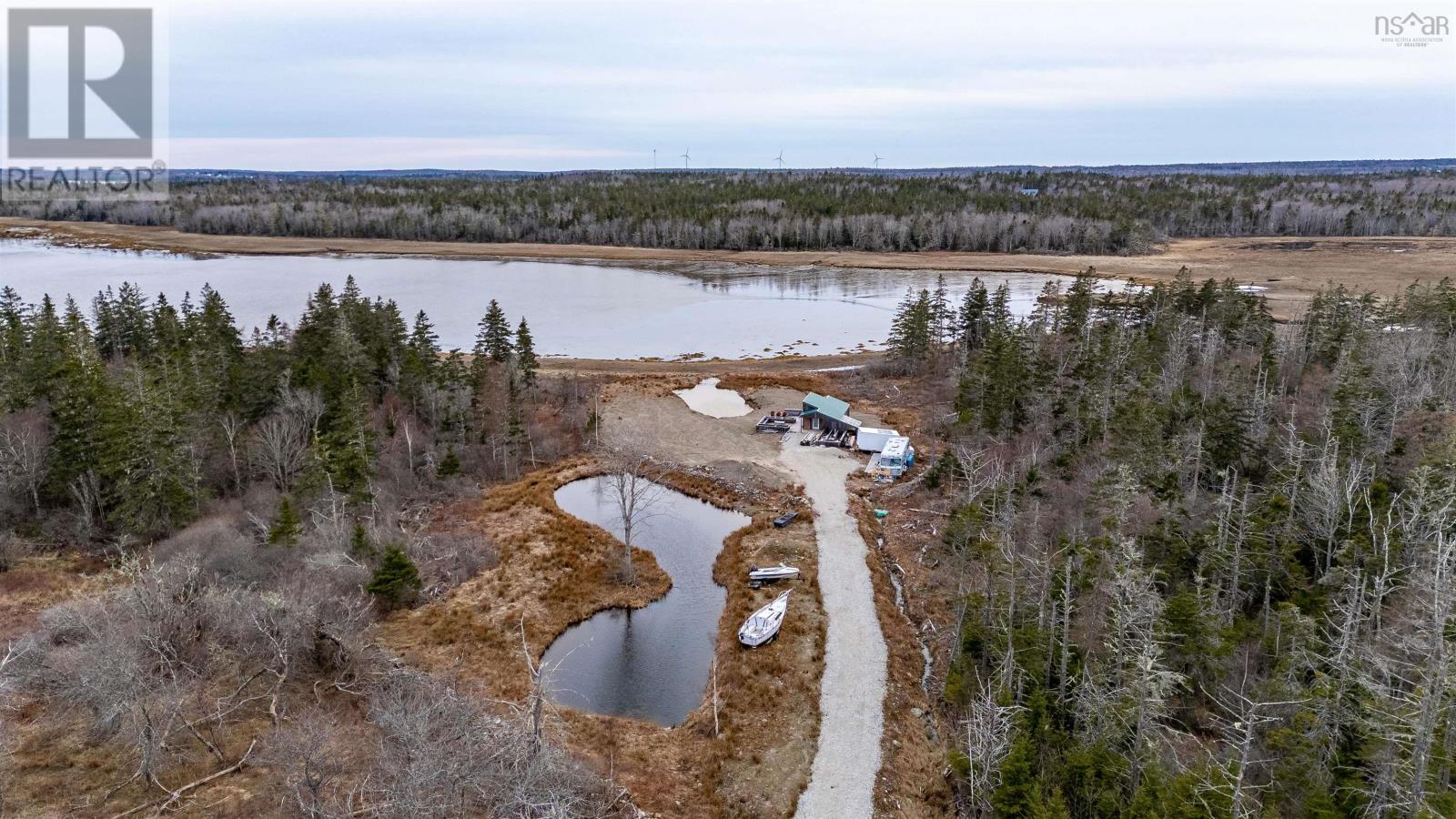 Highway 308 Property Photo 13