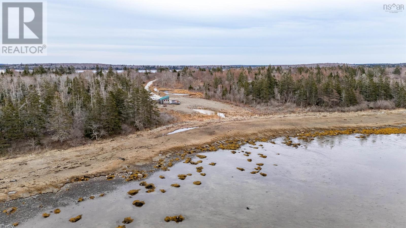 Highway 308 Property Photo 17