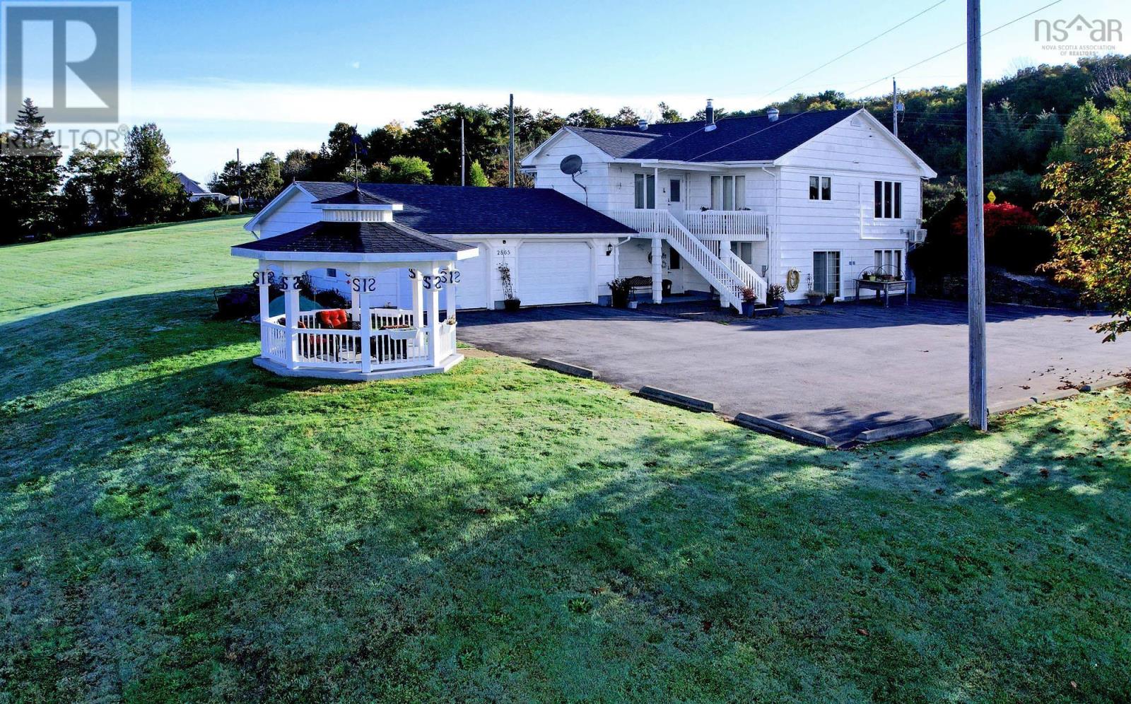 2865 Highway 340 Property Photo 2